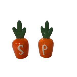 Ceramic Carrot-Shaped Salt & Pepper Shaker Set For Kitchen & Dining